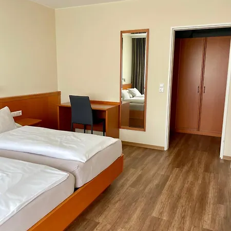 Hotel Gaestehaus Zuern Вассербург Экстерьер фото